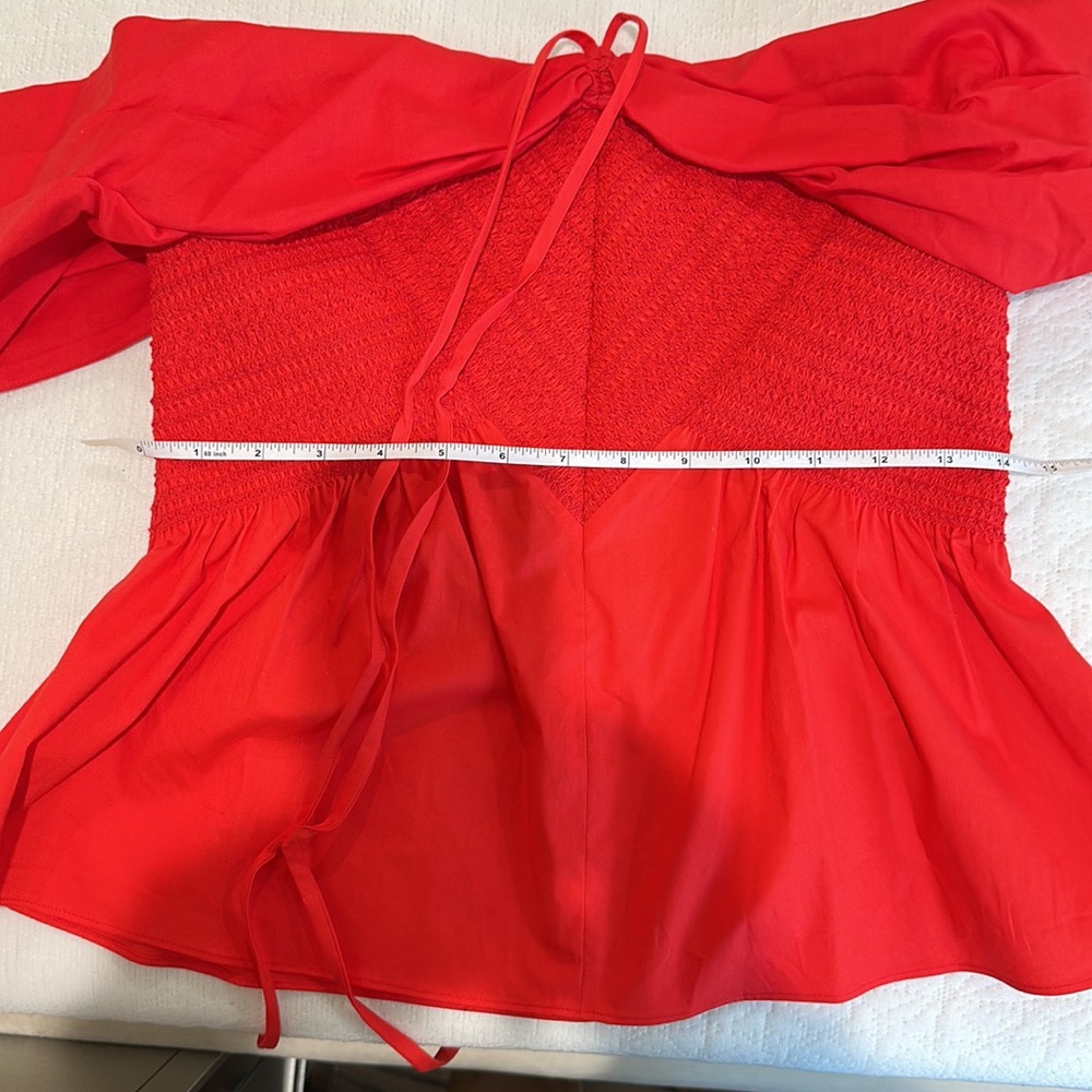 Red Top - Picture 4 of 6